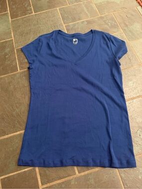 jcpenney Women's Deep Blue V-Neck Short Sleeve Tee
